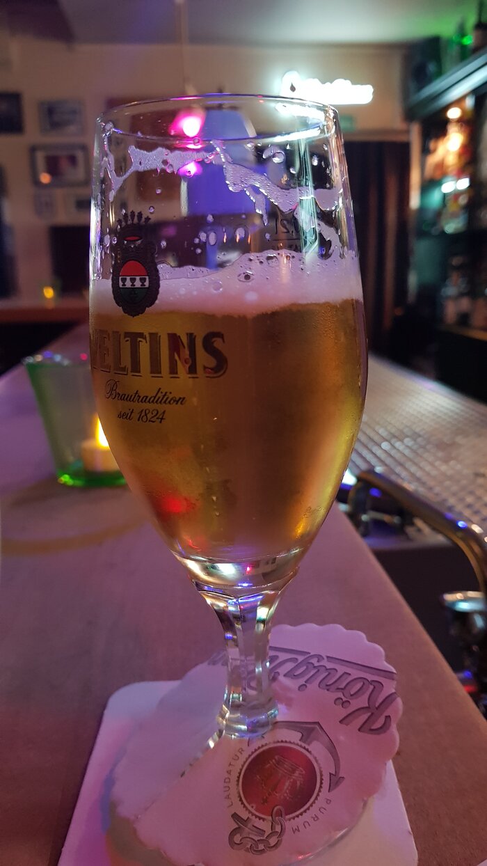 Glas Veltins